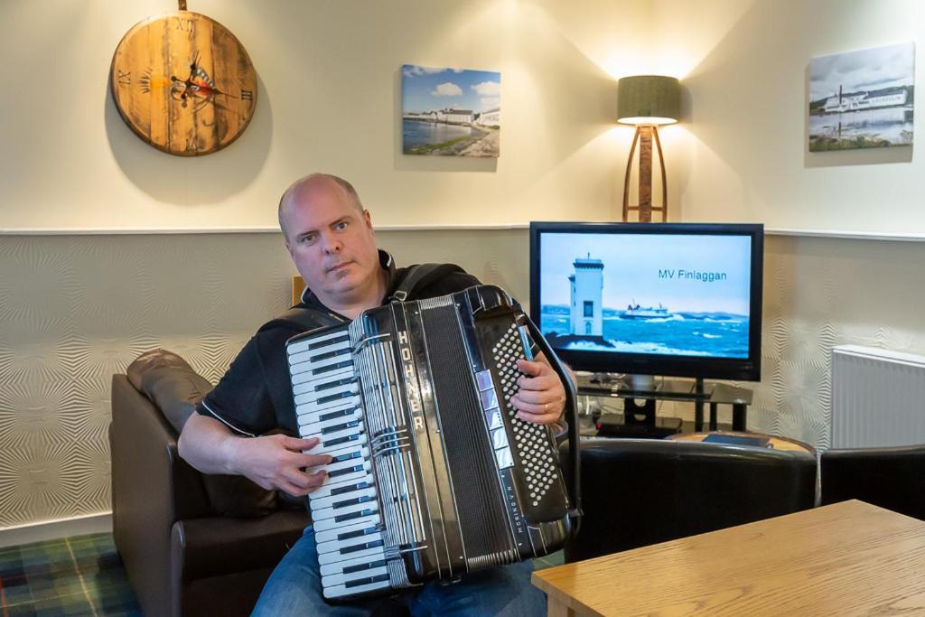 The Trout Fly Guest House Порт-Эллен Экстерьер фото